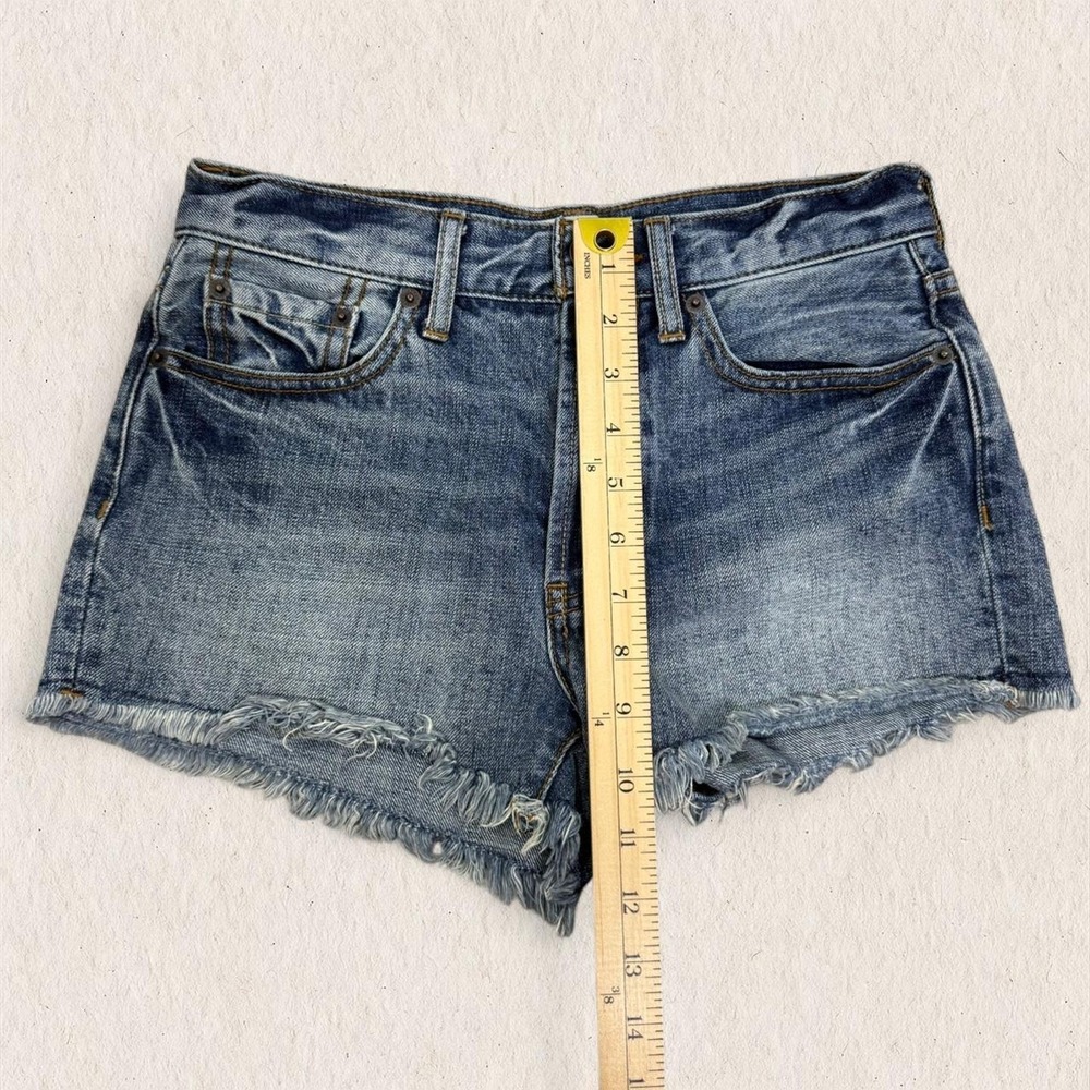We The Free Denim Shorts 25 Blue Distressed Raw Hem‎ High Rise Boho Festival - Picture 7 of 8